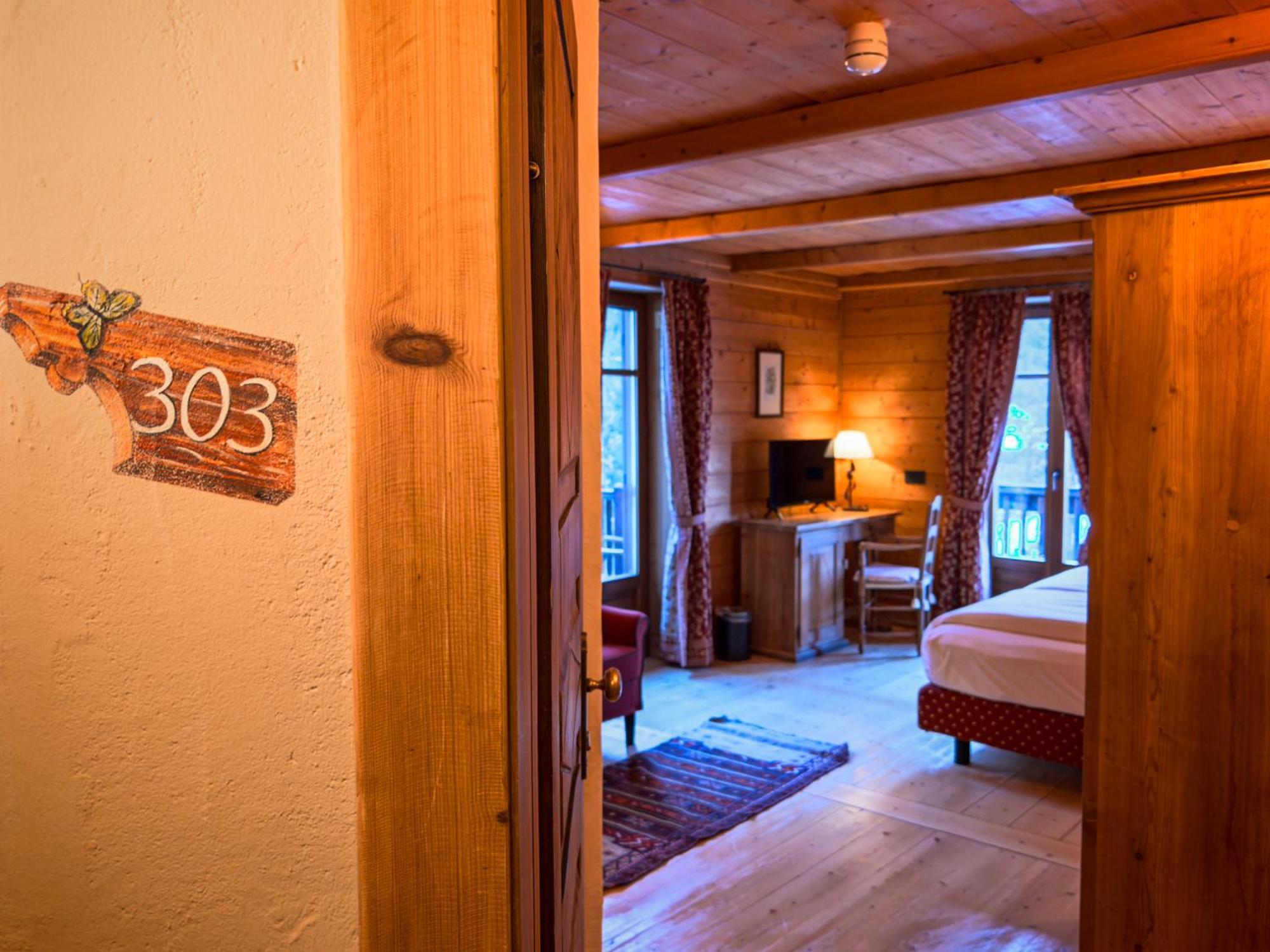 Hotel Breithorn Champoluc Exterior foto